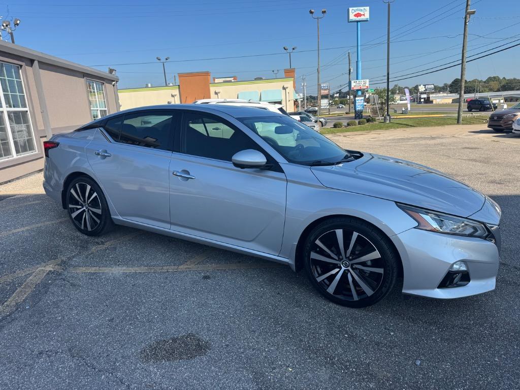 2020 Nissan Altima Platinum