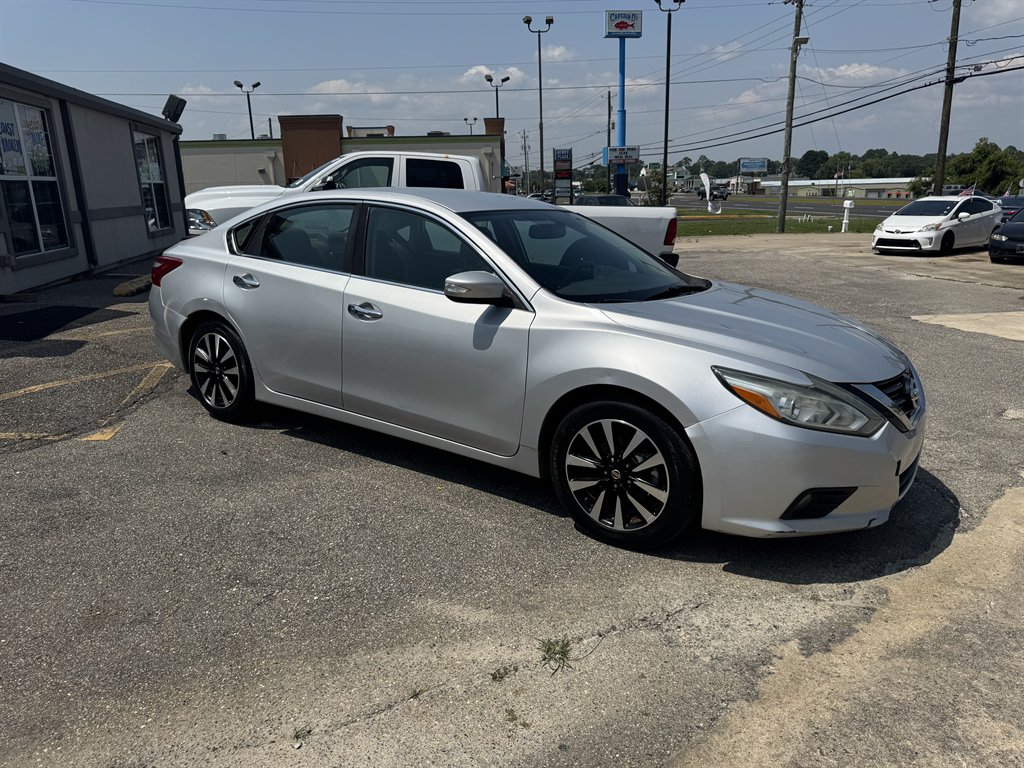2018 Nissan Altima SL photo