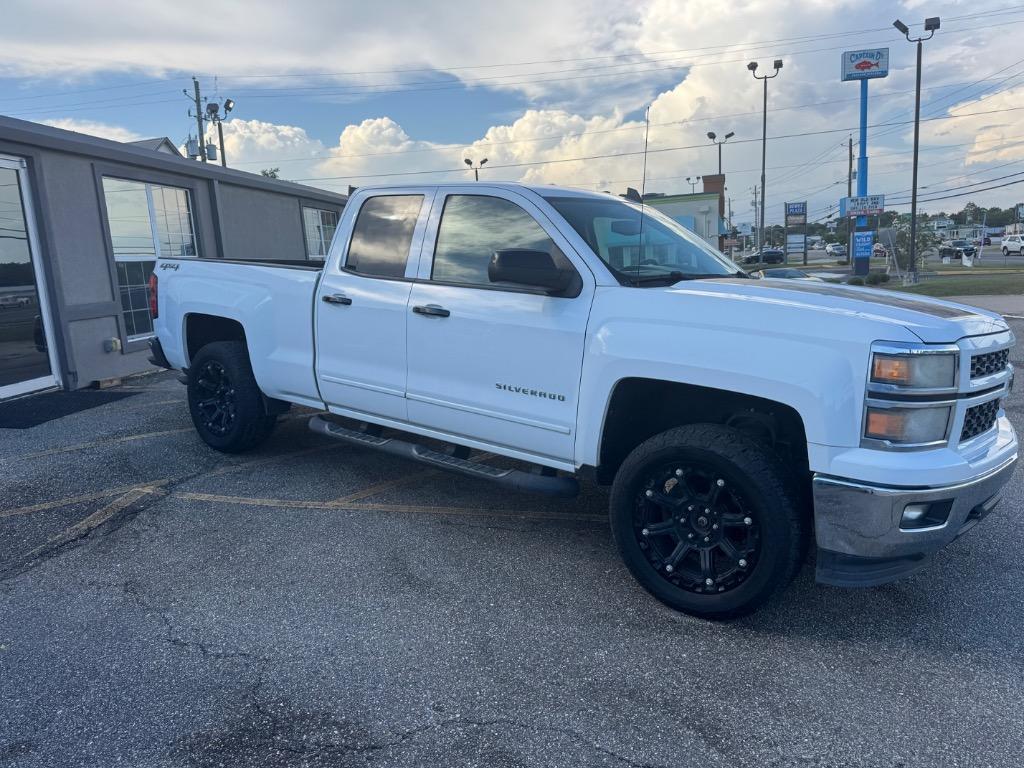 2015 Chevrolet Silverado - $15,900