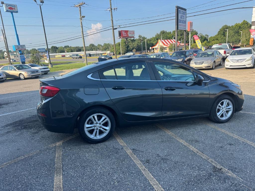 2018 Chevrolet Cruze - $11,995
