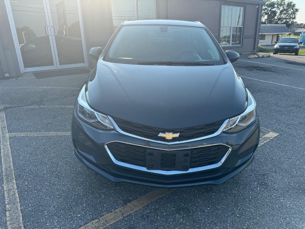 2018 Chevrolet Cruze - $11,995