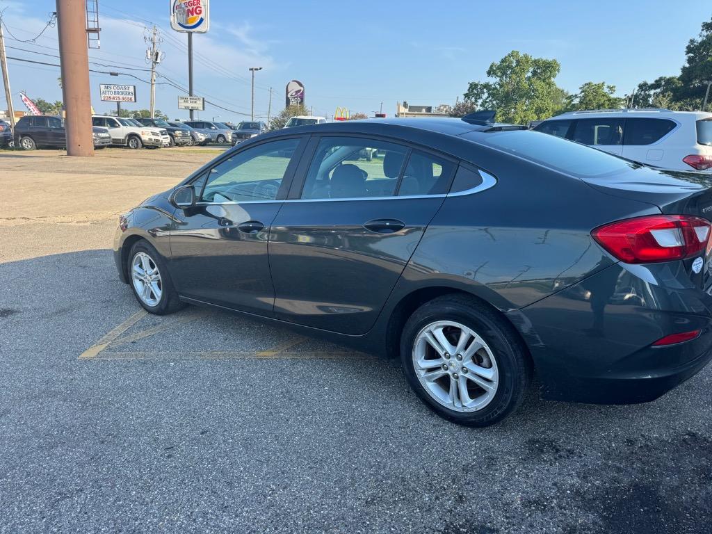 2018 Chevrolet Cruze - $11,995