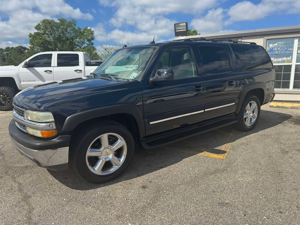 2004 Chevrolet Suburban 1500 LS photo