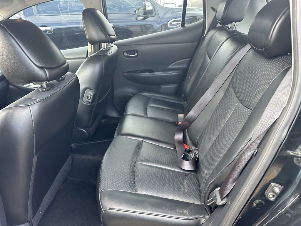 2014 Nissan LEAF S photo