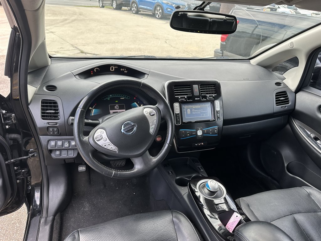 2014 Nissan LEAF S photo
