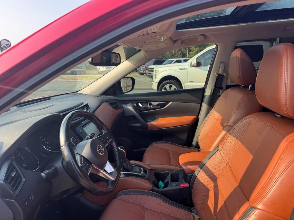 2017 Nissan Rogue - $10,995