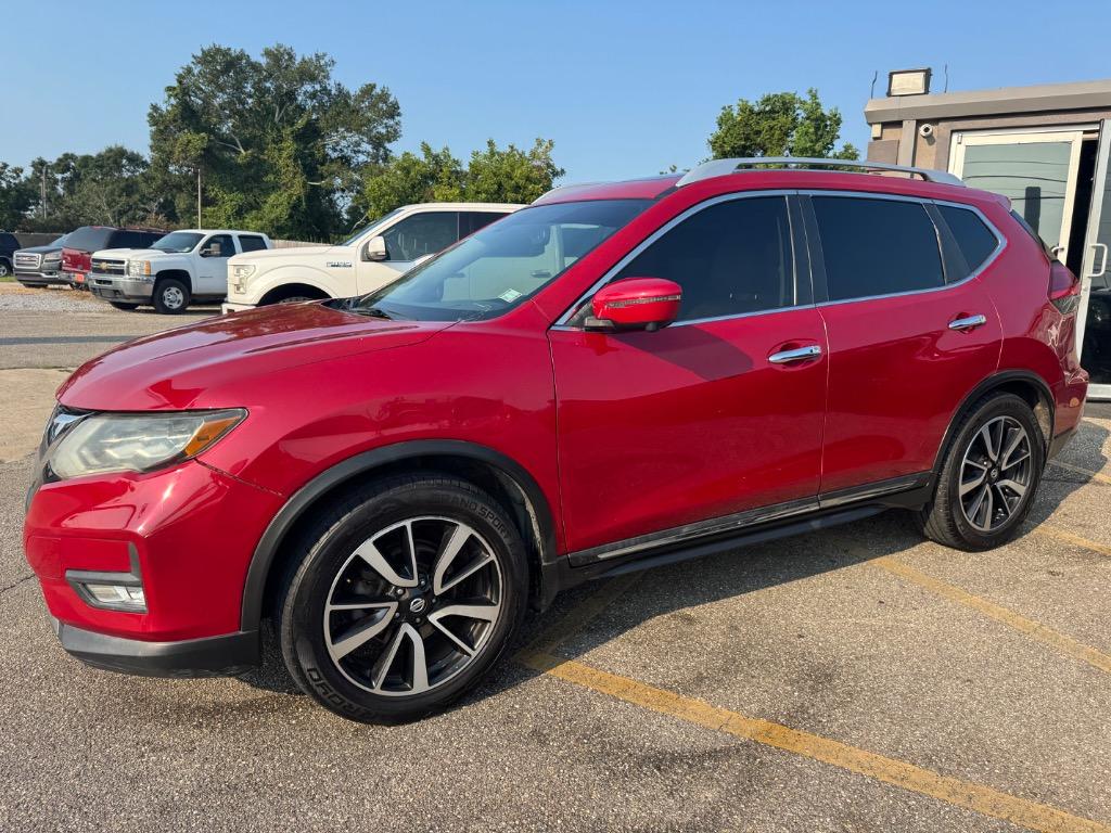 2017 Nissan Rogue - $10,995