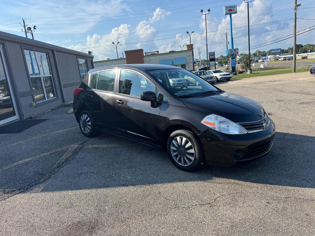 2010 Nissan Versa - $5,995