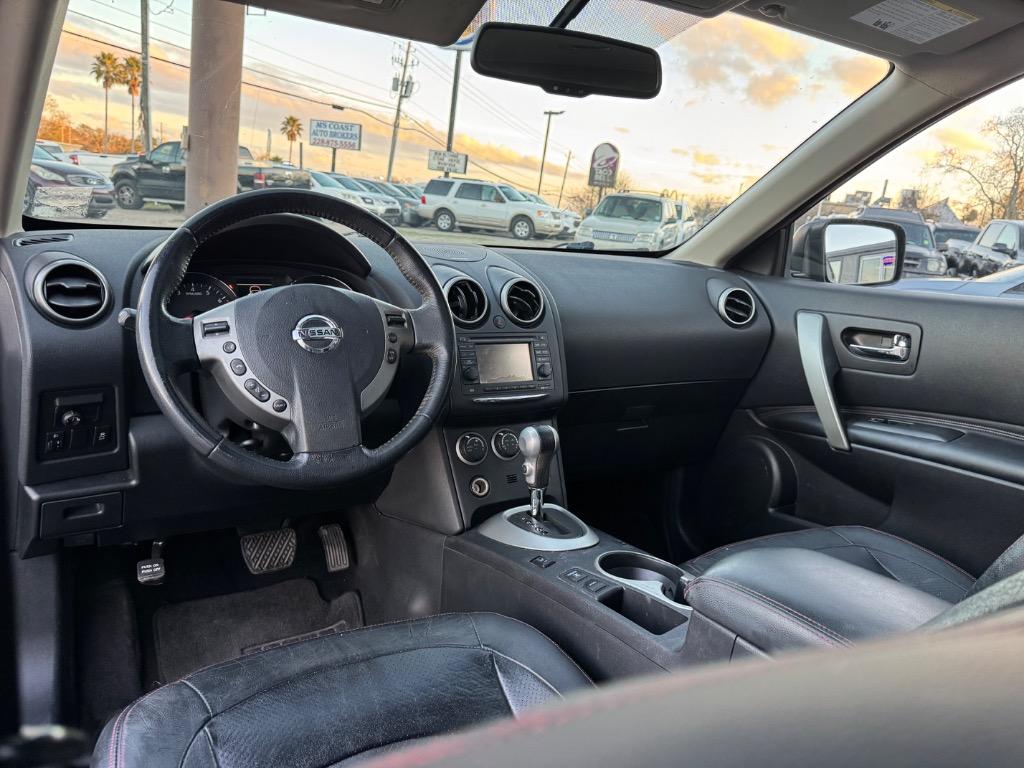 2013 Nissan Rogue - $10,500