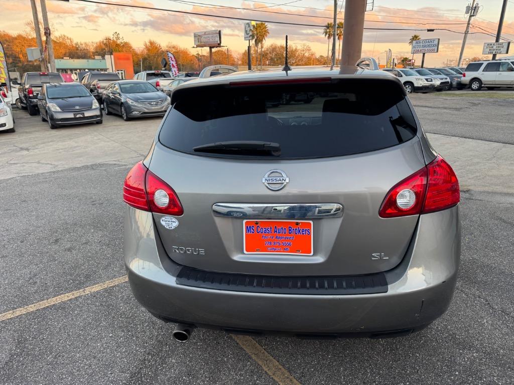 2013 Nissan Rogue - $10,500