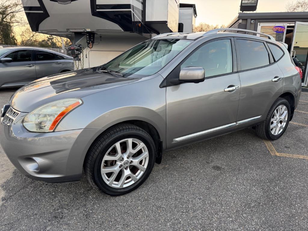 2013 Nissan Rogue - $10,500