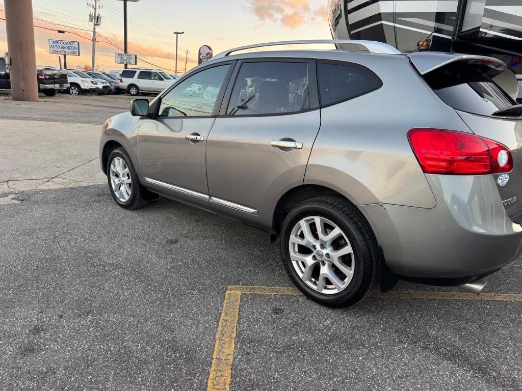 2013 Nissan Rogue - $10,500