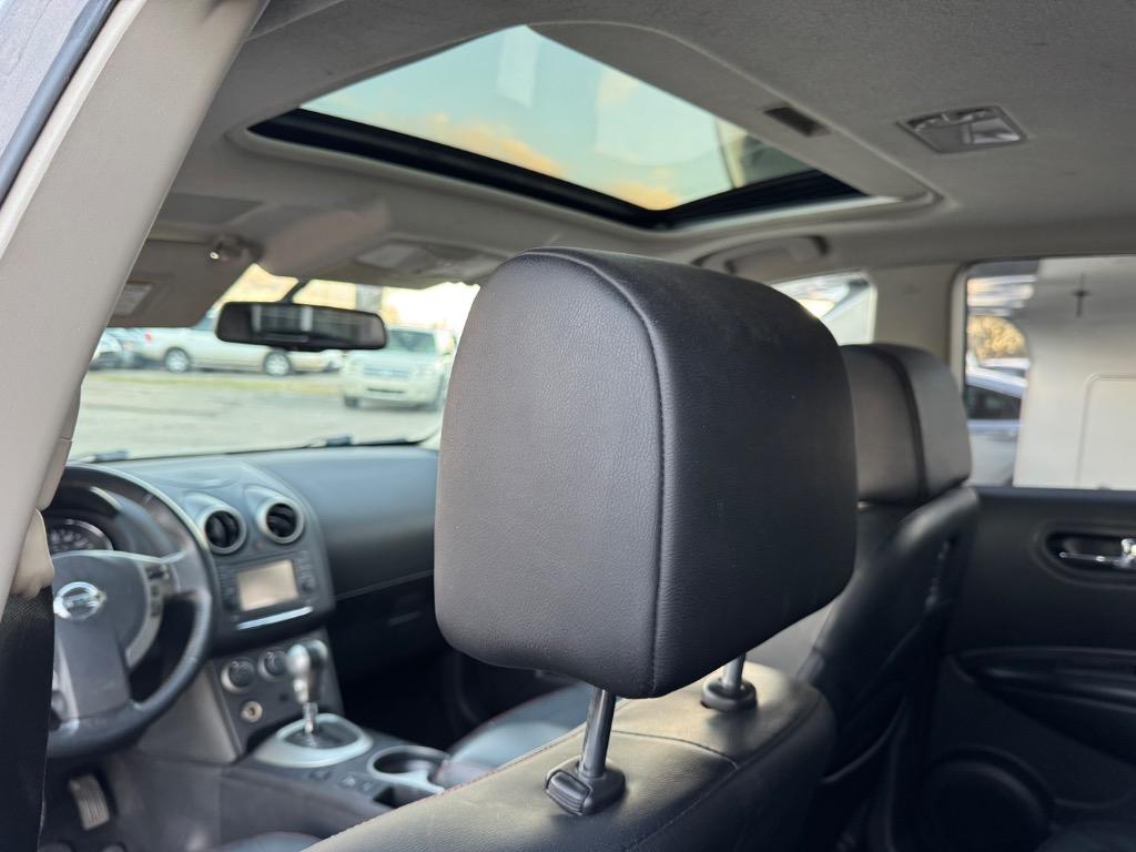 2013 Nissan Rogue - $10,500