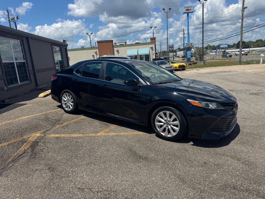 2018 Toyota Camry - $16,700