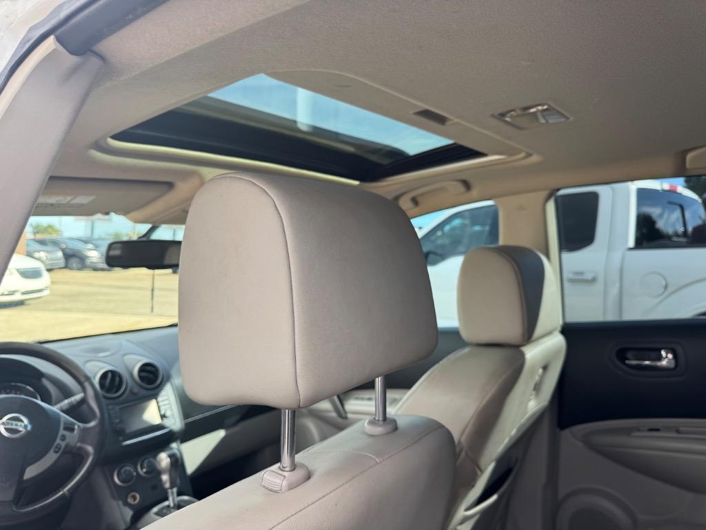2013 Nissan Rogue - $9,400