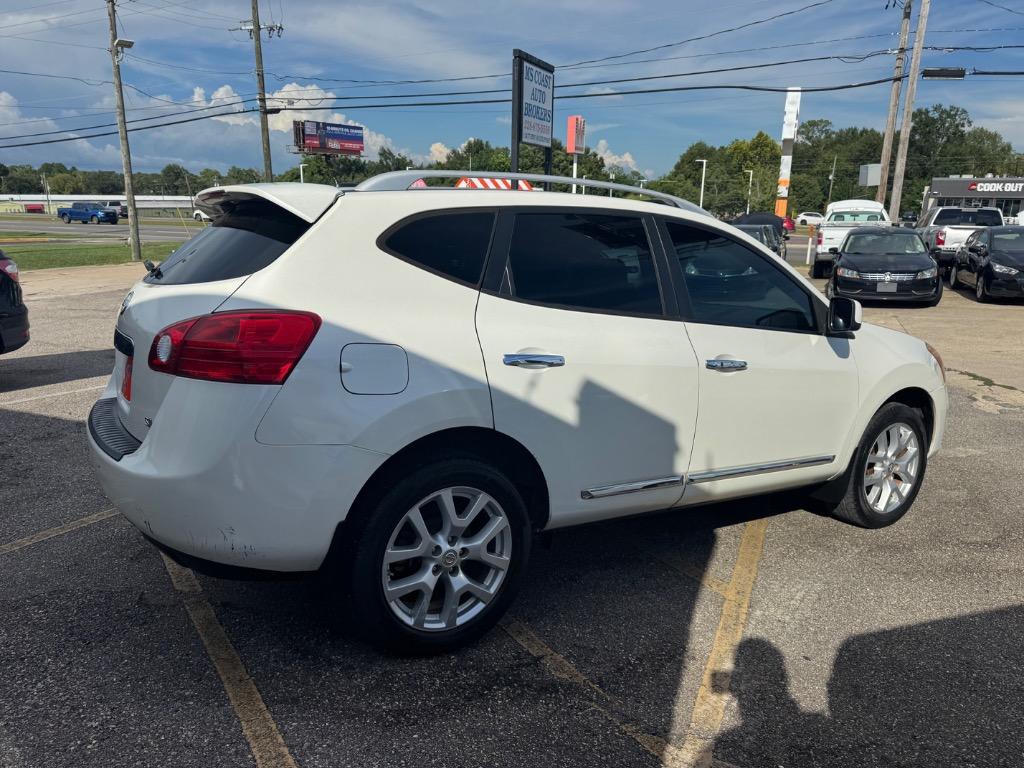 2013 Nissan Rogue - $9,400