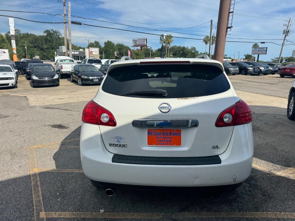 2013 Nissan Rogue - $9,400