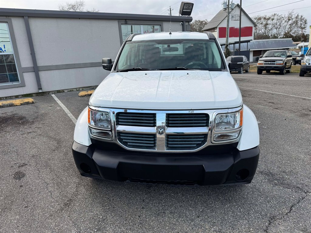 2009 Dodge Nitro SE photo