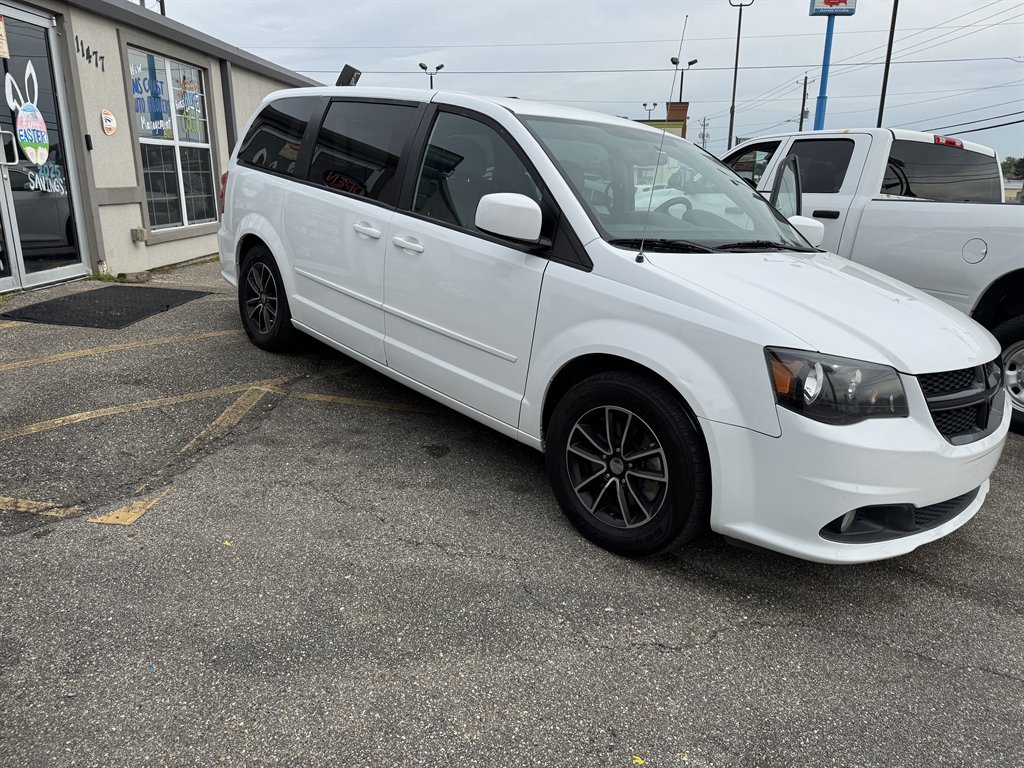 2017 Dodge Grand Caravan SXT photo