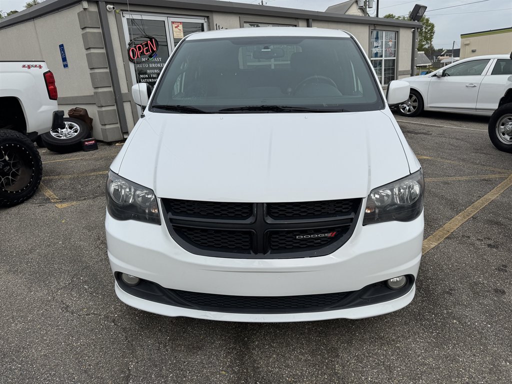 2017 Dodge Grand Caravan SXT photo