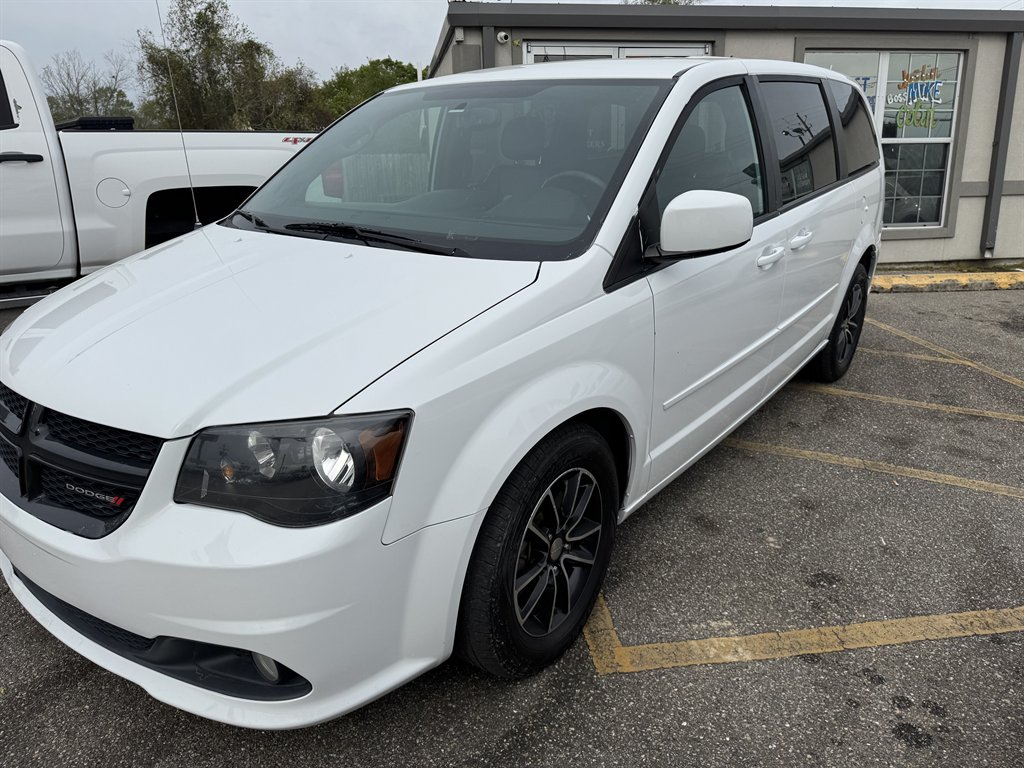 2017 Dodge Grand Caravan SXT photo