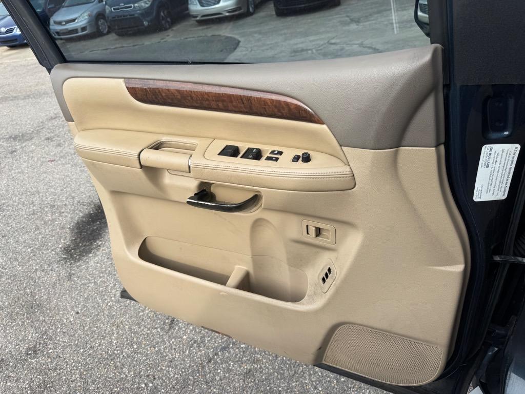 2014 Nissan Armada - $8,995