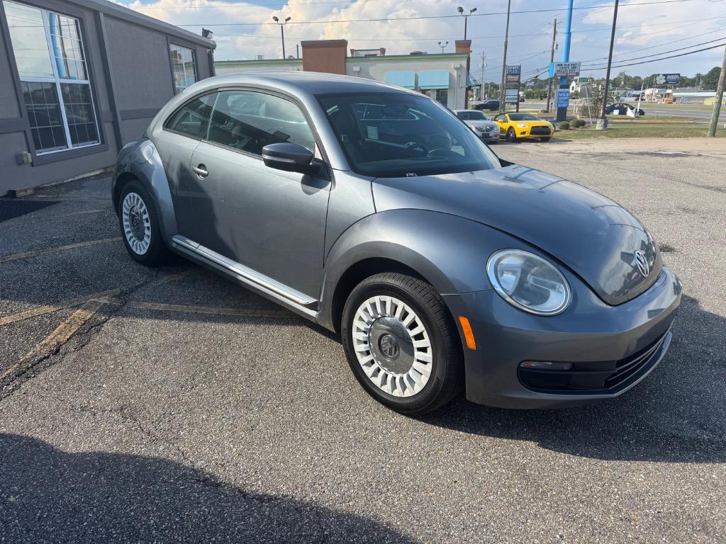 2015 Volkswagen Beetle - $12,500