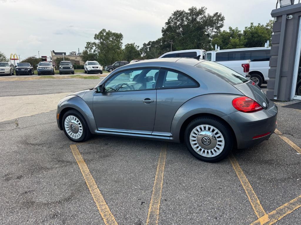 2015 Volkswagen Beetle - $12,500