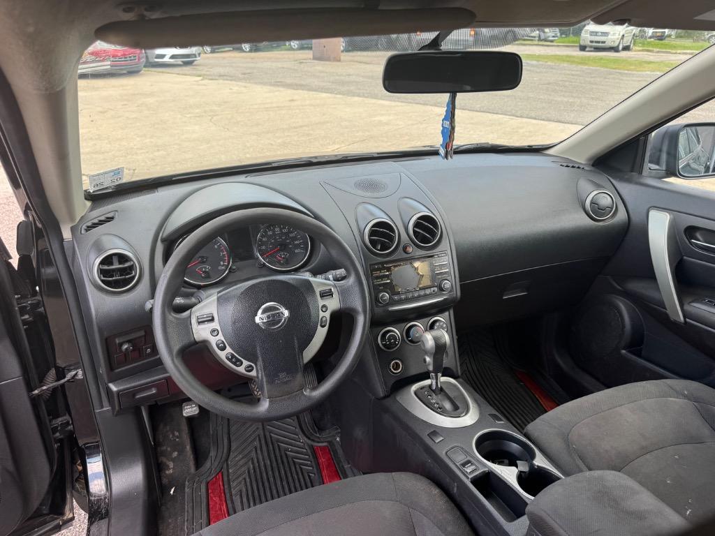2014 Nissan Rogue - $8,300