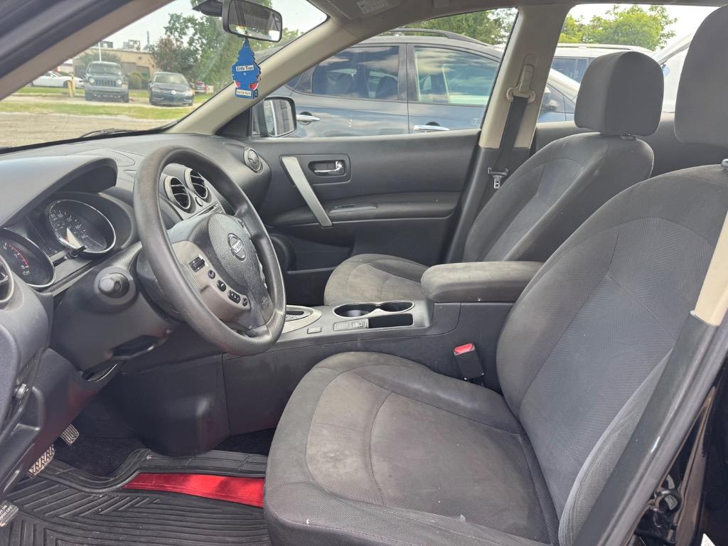 2014 Nissan Rogue - $8,300