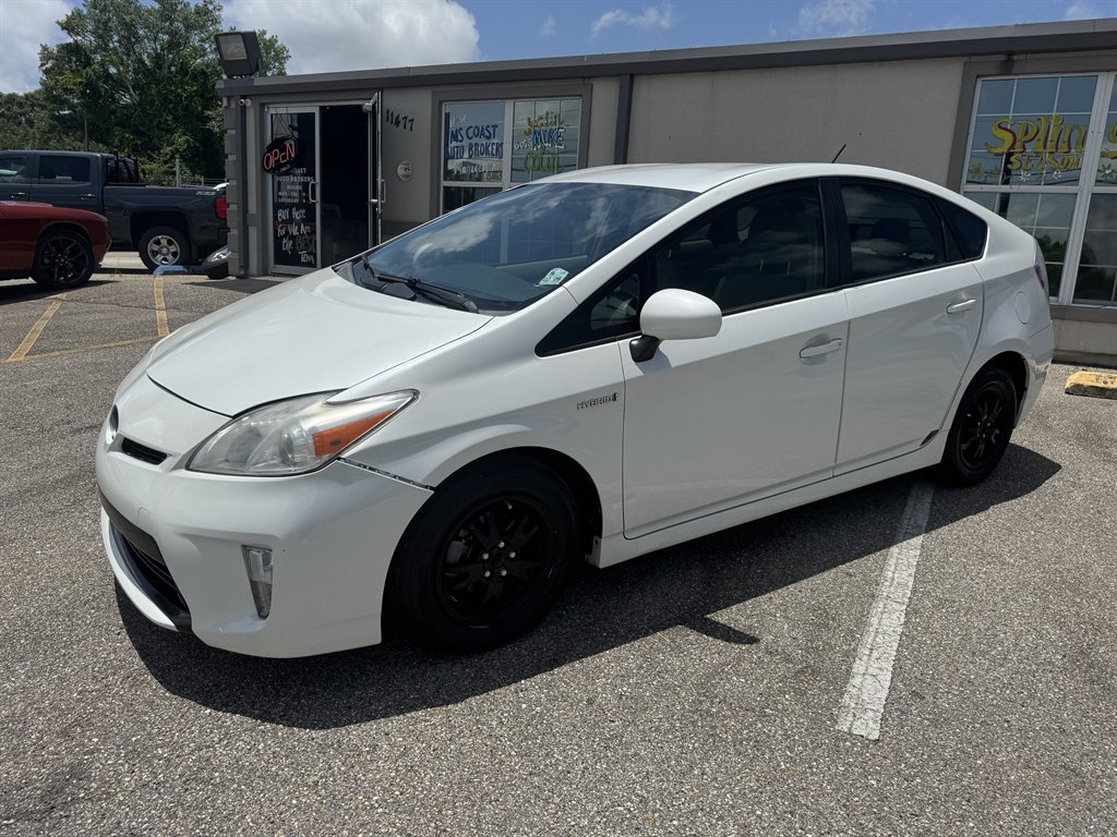 2014 Toyota Prius One photo