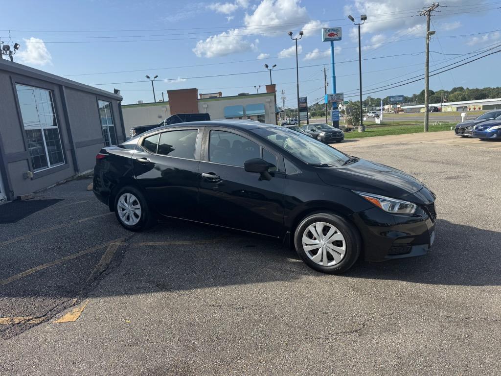2020 Nissan Versa - $8,400