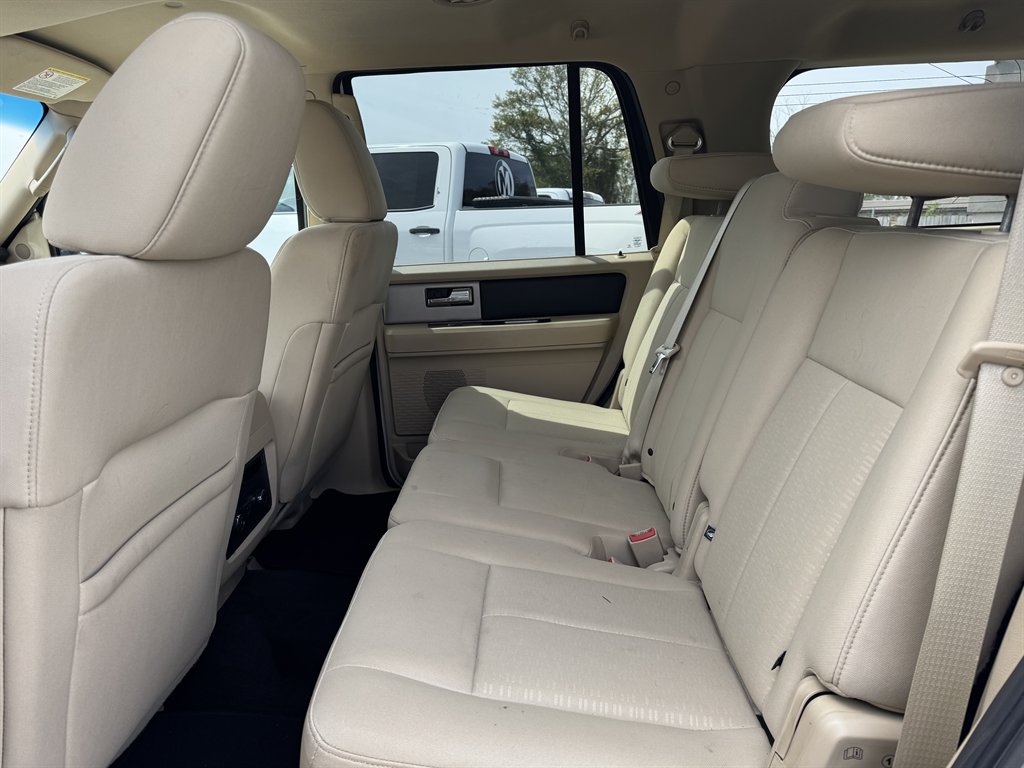 2017 Ford Expedition XLT photo