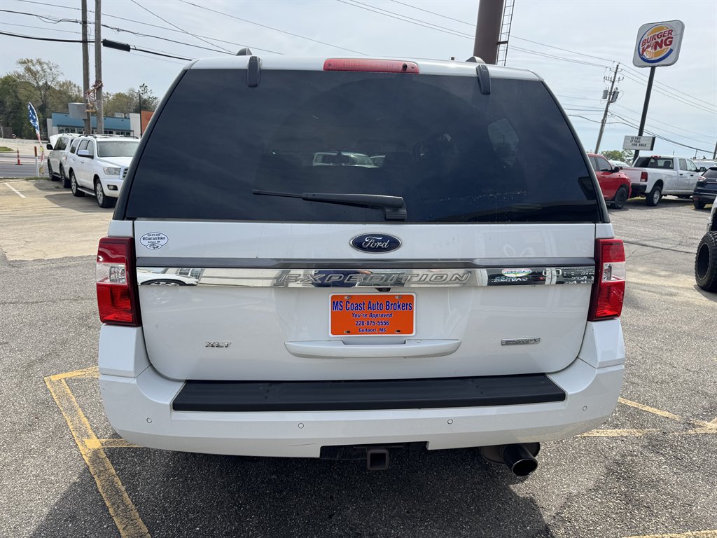 2017 Ford Expedition XLT photo