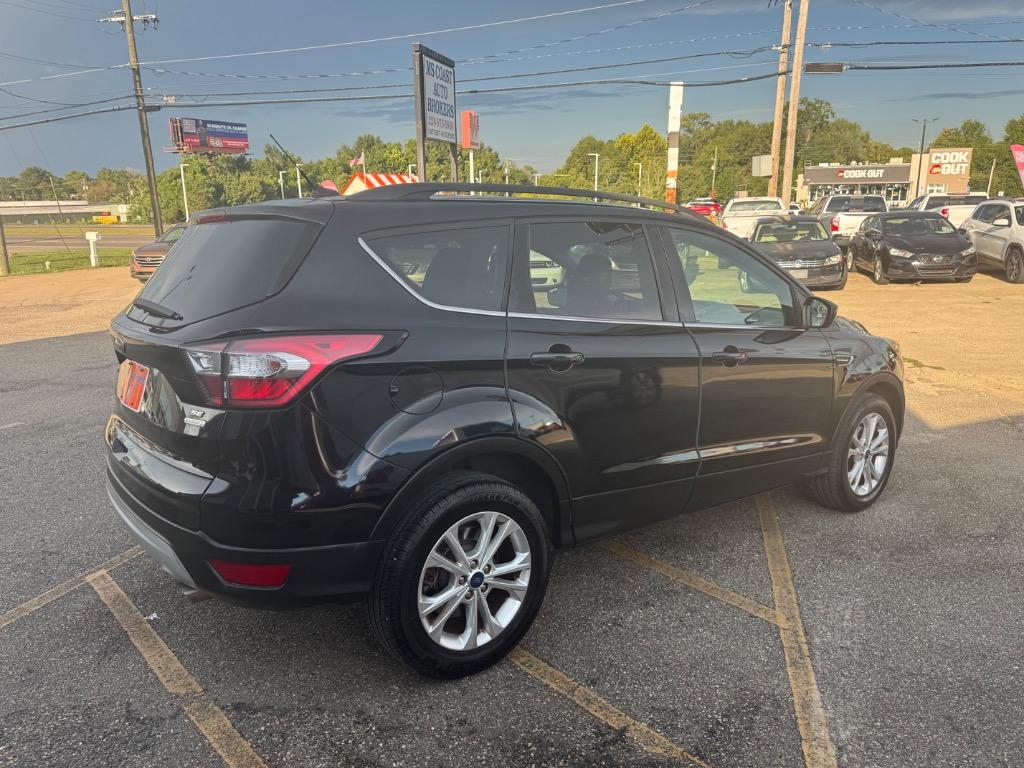 2018 Ford Escape - $11,995