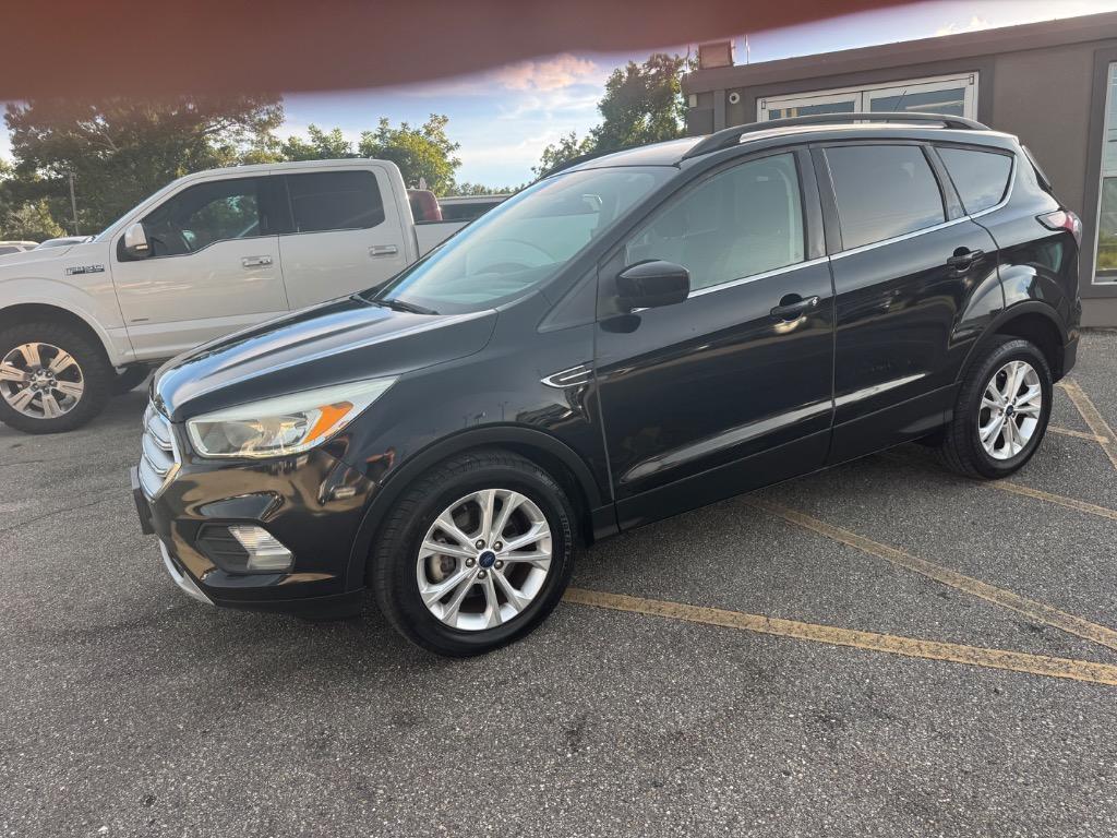 2018 Ford Escape - $11,995