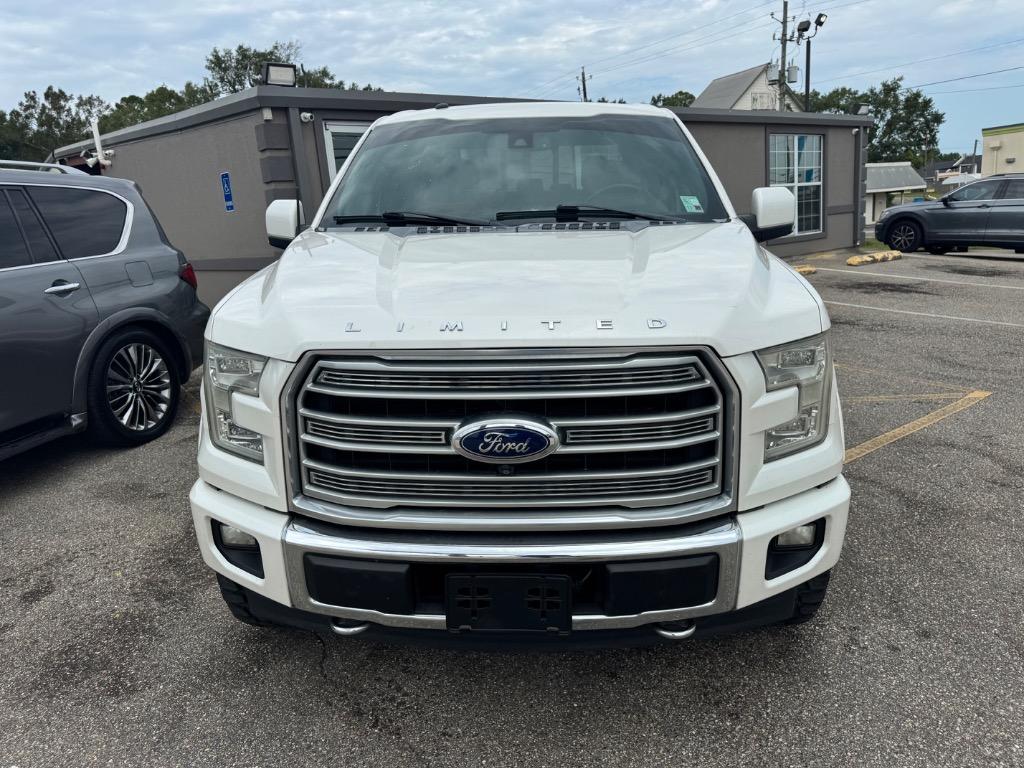 2017 Ford F-150 - $22,995
