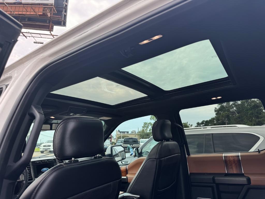 2017 Ford F-150 - $22,995