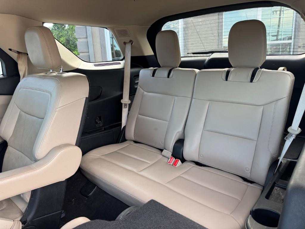 2021 Ford Explorer - $23,995
