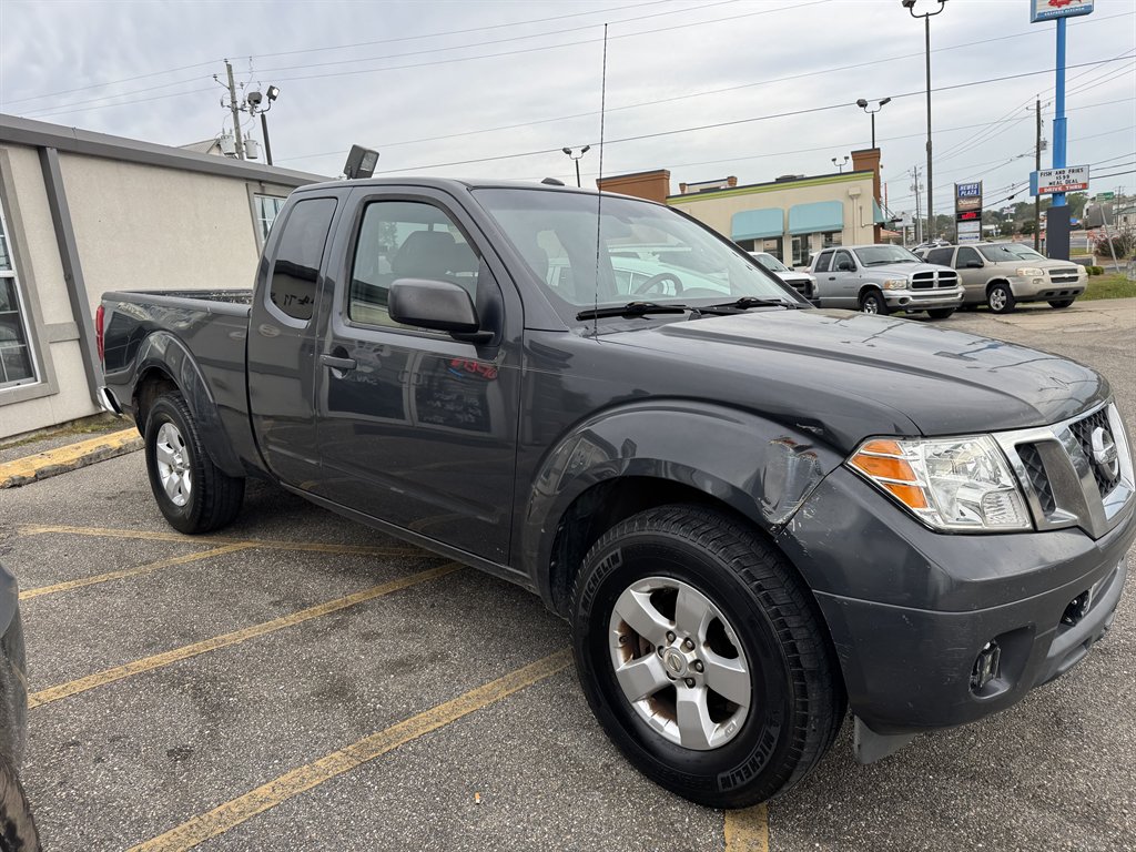 2013 Nissan Frontier S photo