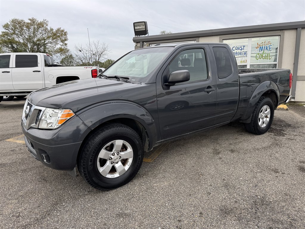 2013 Nissan Frontier S photo
