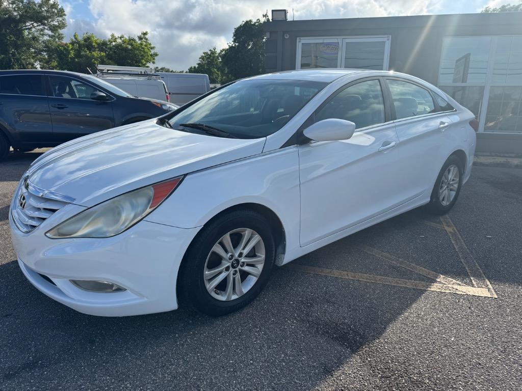 2013 Hyundai Sonata - $6,995