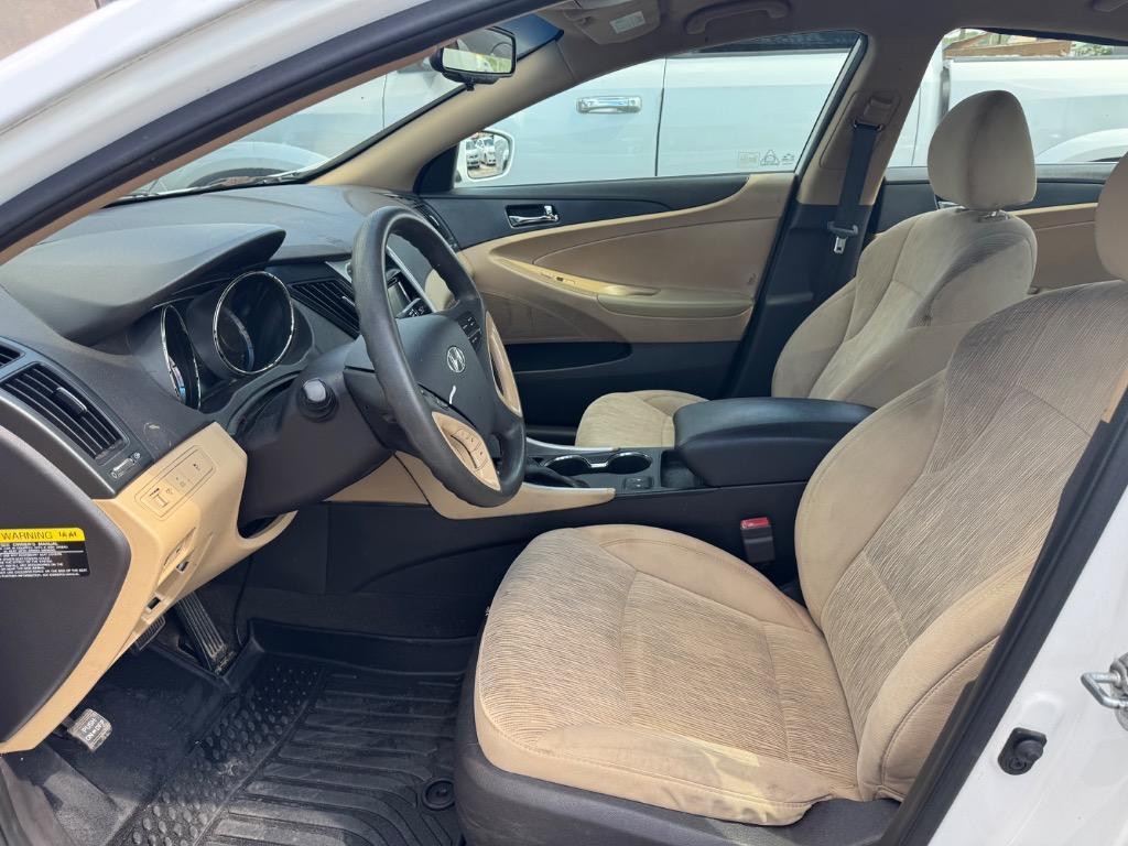 2013 Hyundai Sonata - $6,995