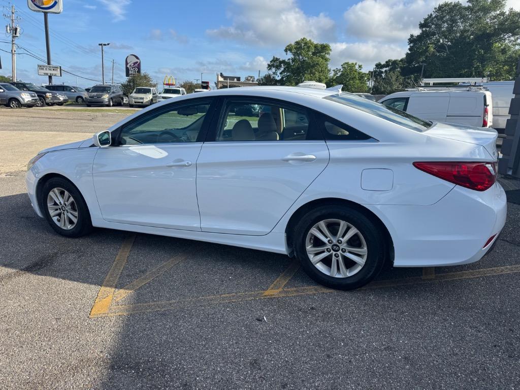 2013 Hyundai Sonata - $6,995