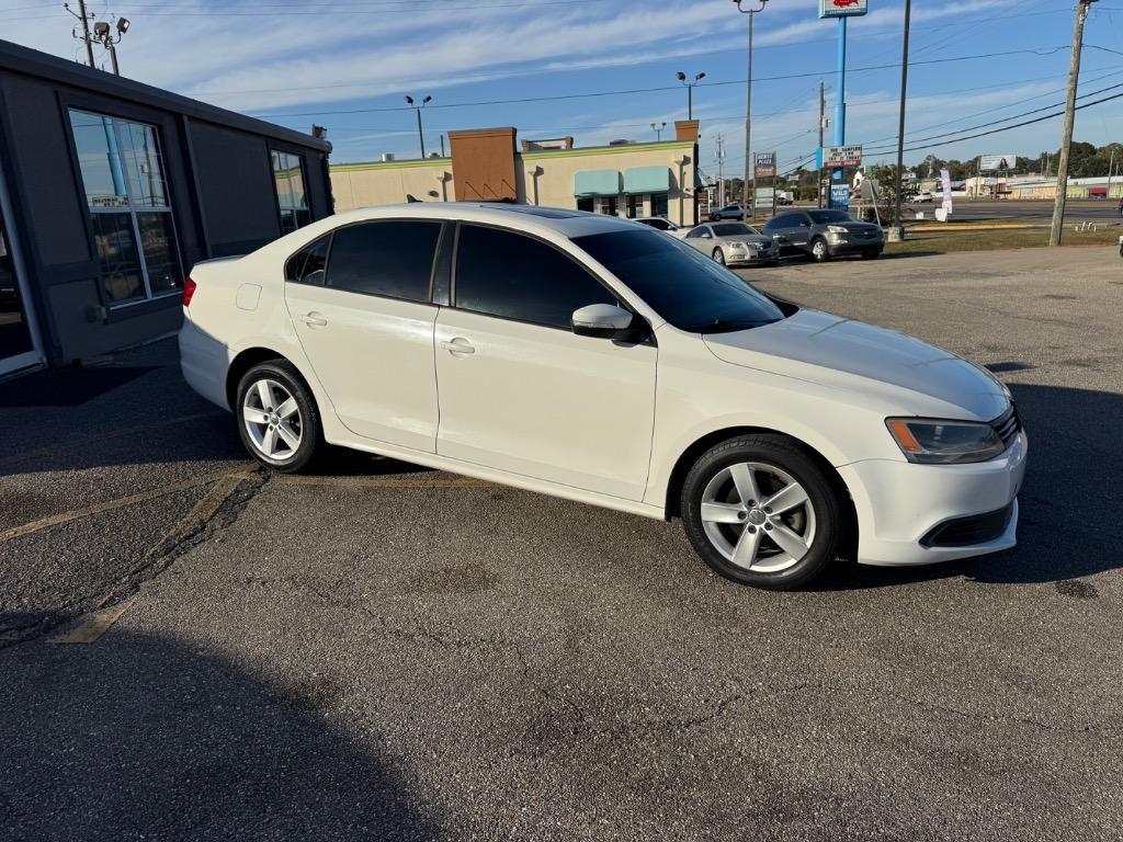 2011 Volkswagen Jetta SEL, TDI