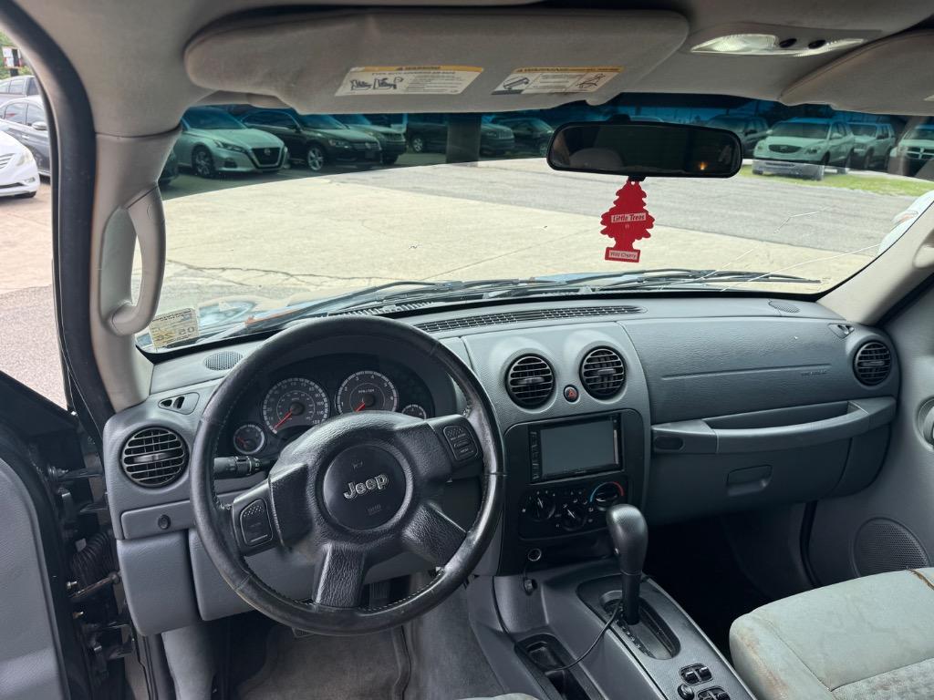 2006 Jeep Liberty - $5,995
