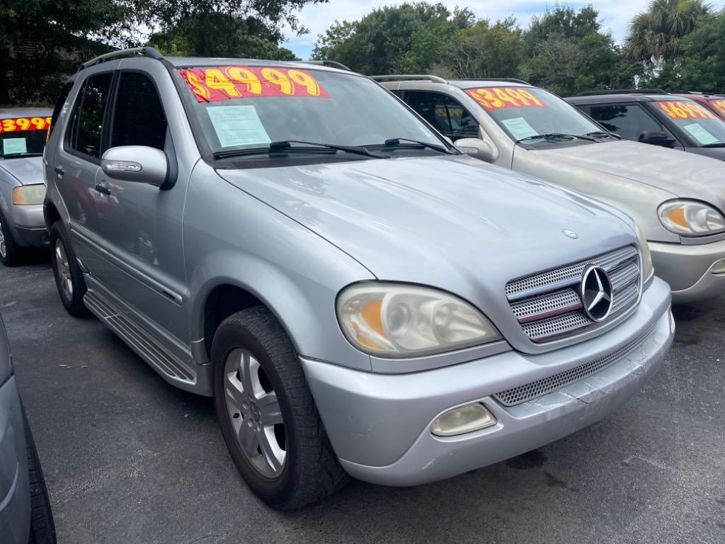 2005 Mercedes-Benz M-Class ML350 photo