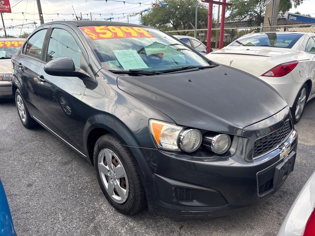 2014 Chevrolet Sonic - $2,999