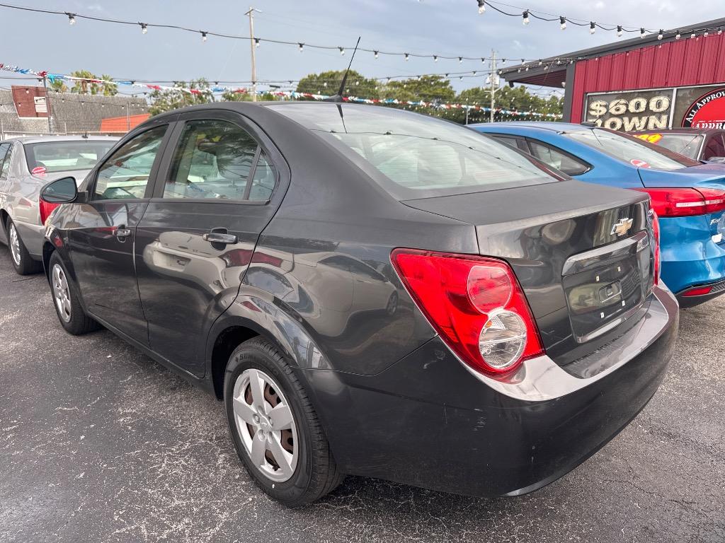2014 Chevrolet Sonic - $2,999