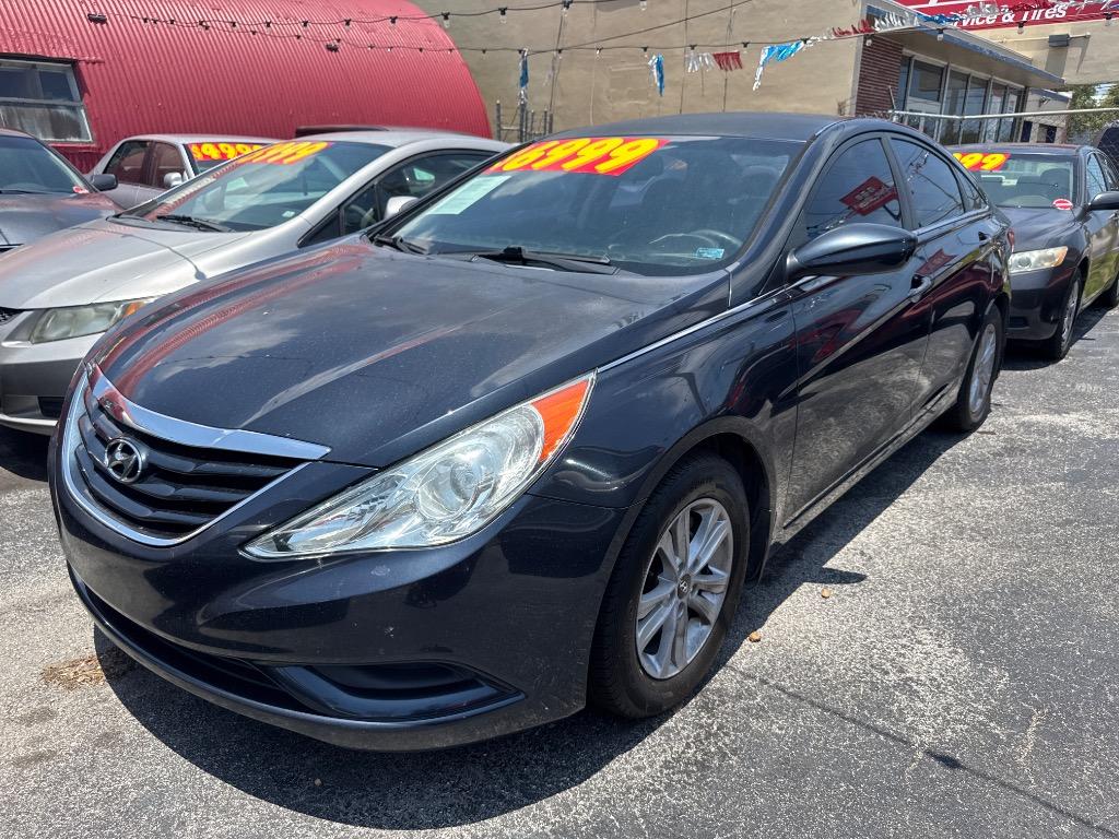 2012 Hyundai Sonata - $6,999